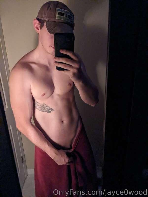 So who wants to shower together, I like it hot 🔥 🥵 (The last..