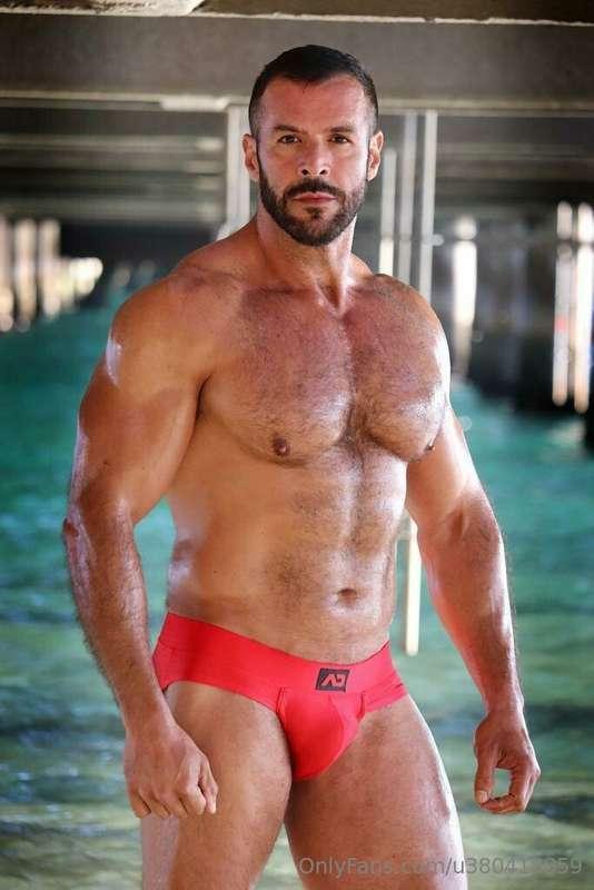 Se vende ropa interior usada por Denis Vega. Solo mediante e..