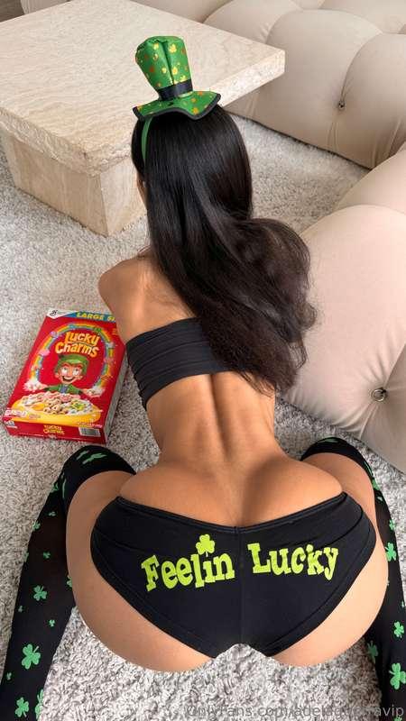 my pot of gold is waiting in your DM 🍀💦