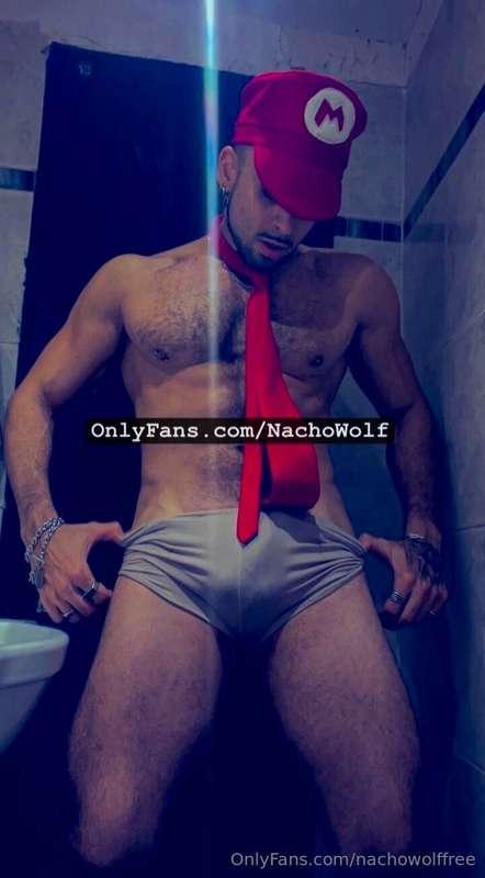 Here’s the stick to control Mario Bros, wanna play? - 🔓📸 + 🎥..