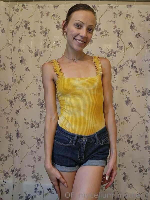 Don't my tits look great in this outfit?