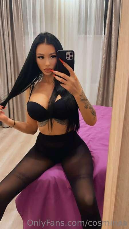 Hello 😘