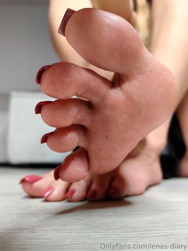 MY FEET 👣