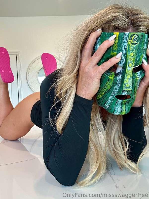 No face no case right? So let's get a little crazy tonight 🫦