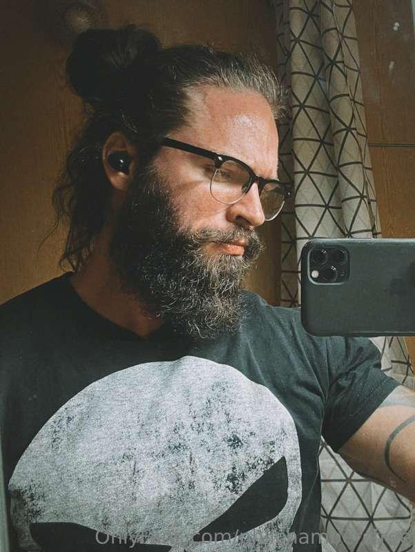 Do you like dem daddy glasses? 🤓 ☺️