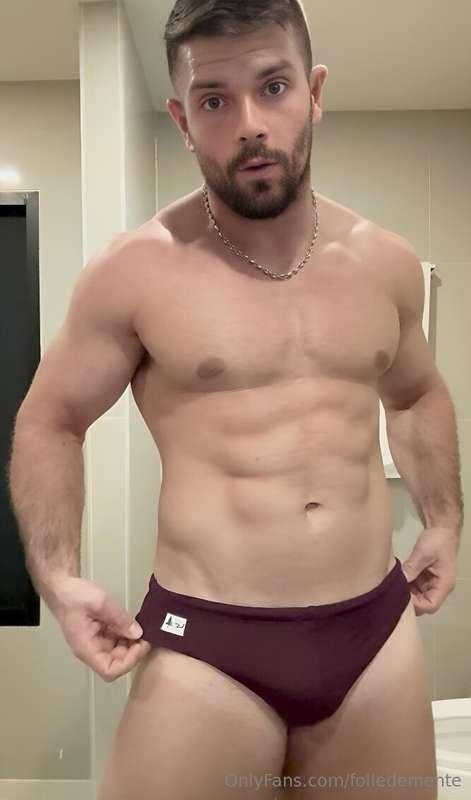 🔥Double cum🔥
In this fan directed video, I jerk off and cum ..