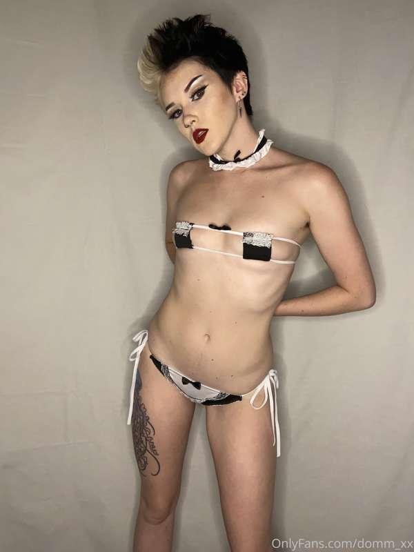 I finally got some outfits in the mail!! Sooo I give you ski..