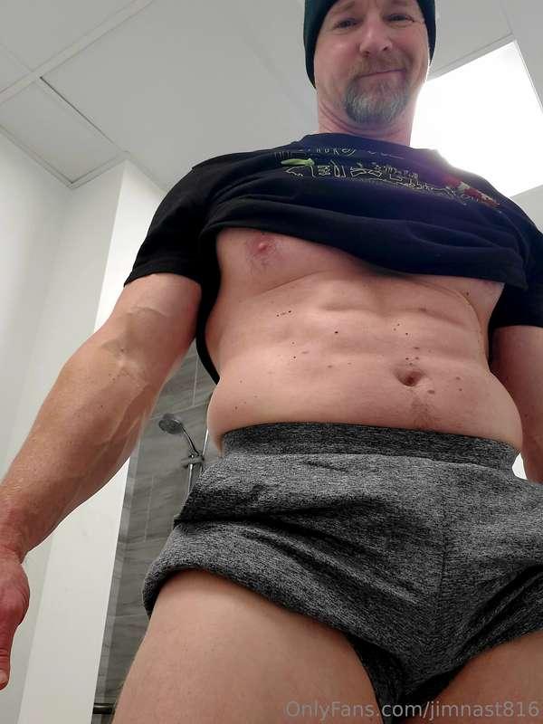 Testing out some new places to get pics. Also trying out new..