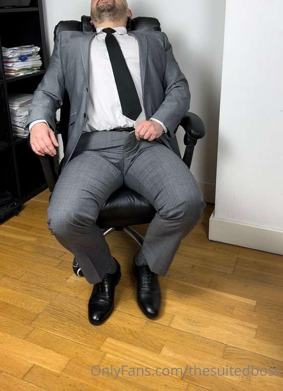 thesuitedboss image #1