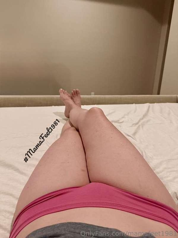 Only letting hubby edge, no touching 😈
