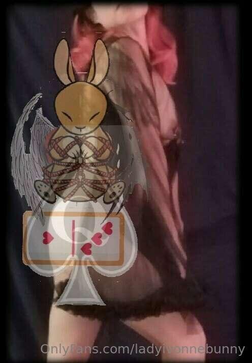 ladyivonnebunny image #0