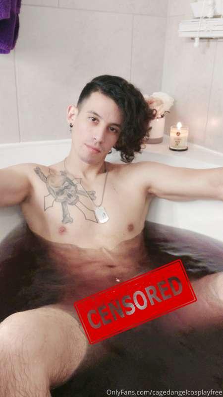 Here's a couple more from my bath time selfies. FYI today an..