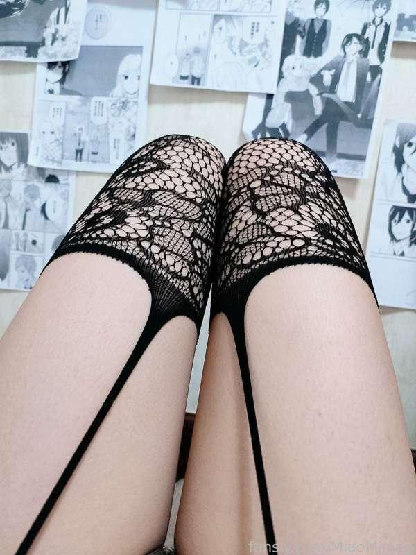 More stockings for my stocking fetish lovers
为我的丝袜迷恋者提供更多的丝袜