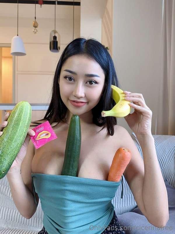 Catch her at the free link below 

https://onlyfans.com/acti..