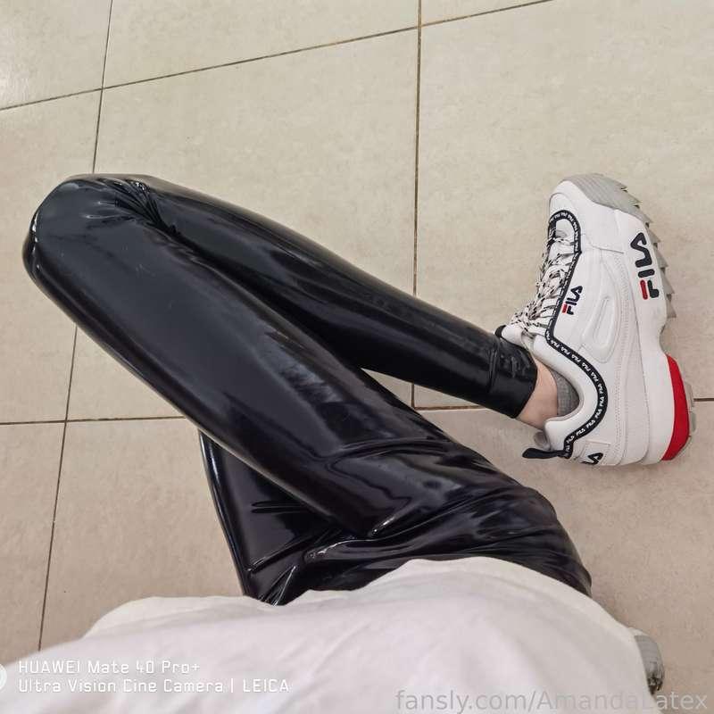 amandalatex image #8
