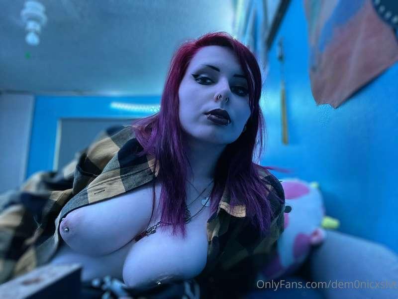 dem0nicxslvt main image