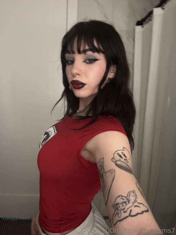 not a good girl😈