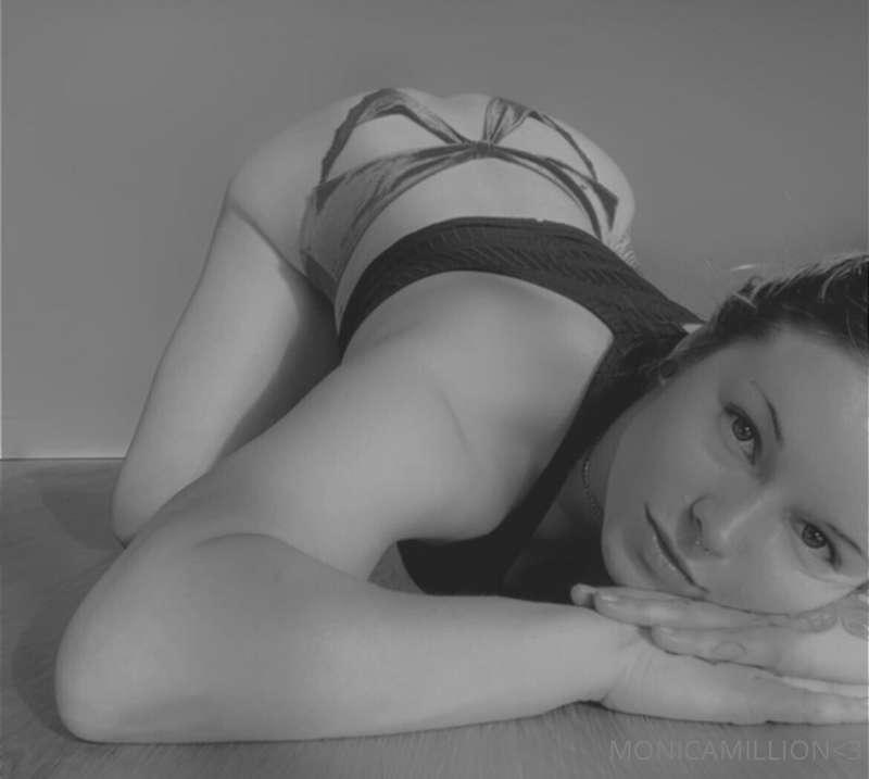 I heard that you like the bad girls, honey, is that true? 🖤