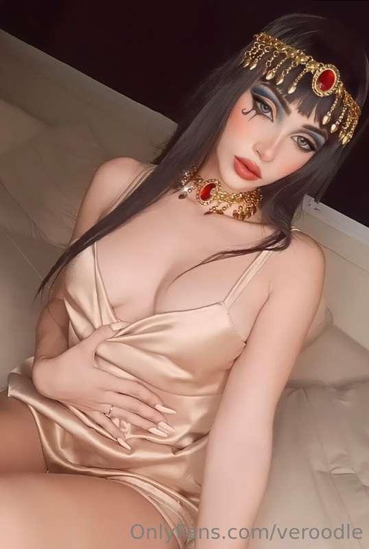They say I look like a goddess... 🙈 do I?