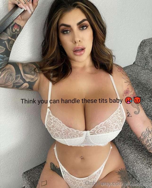 Think you can handle these tits baby 🥵😈 @ana.vip