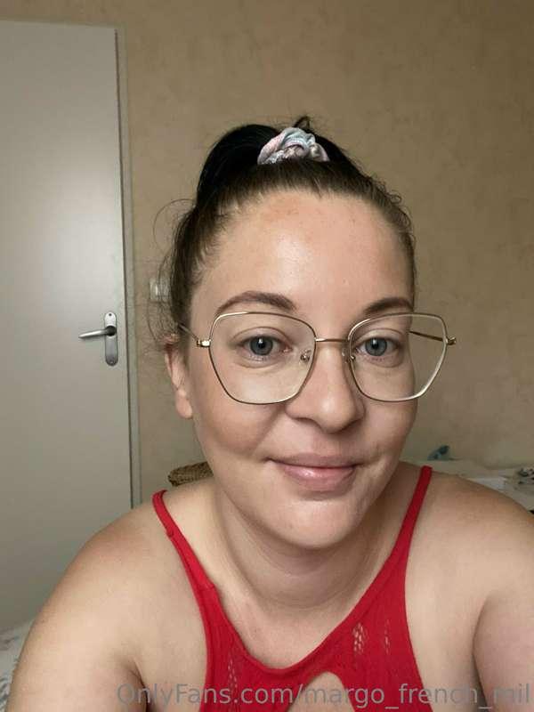 Hiii new here 🥰😇