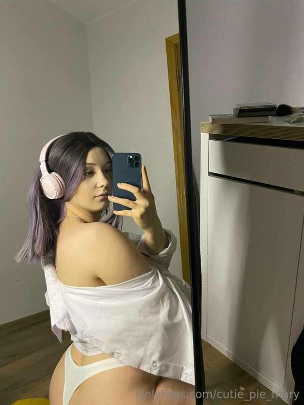 I love this color so much, it's very sexy isn't it?🤭
