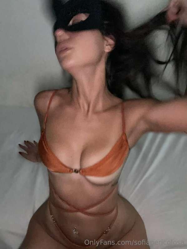 Ciao Tesoro che ne dici di una bella live privata io e te??😍
