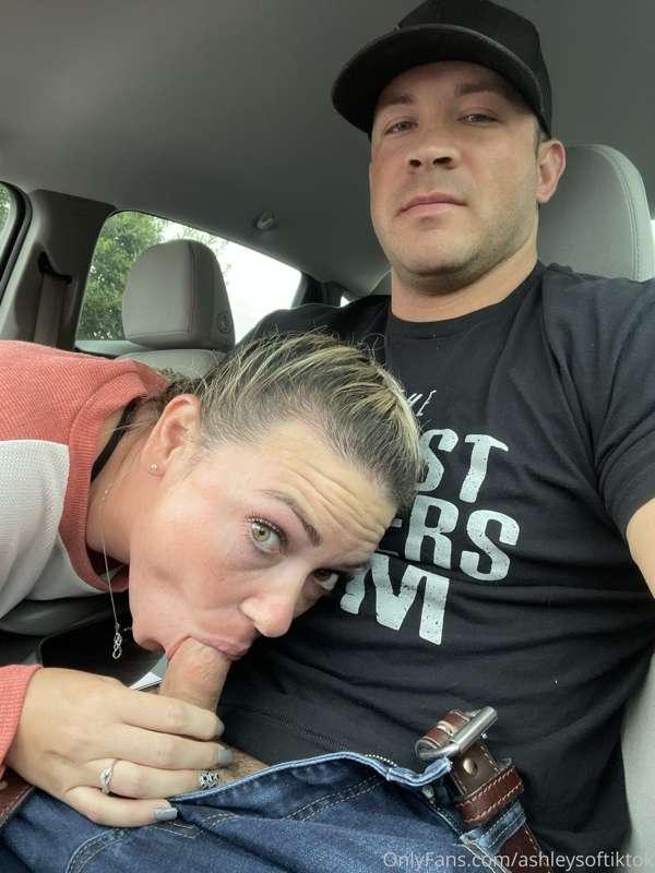 Sucking daddy’s dick in the car