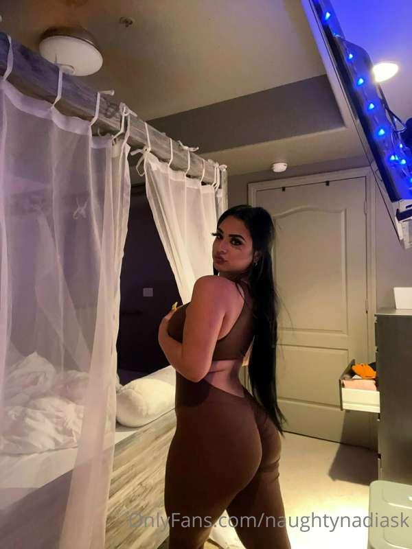 A bit of tits or ass ain’t gonna hurt nobody.