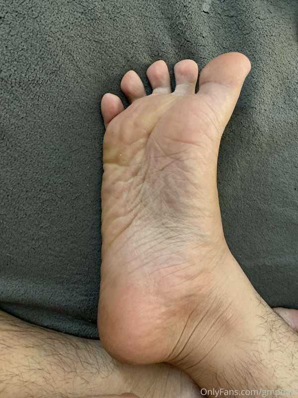 Some friends are asking for my foot photo. Here you go :) se..