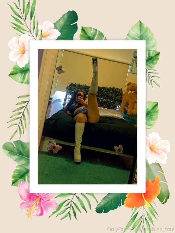 Tip me how hot you think I am on a scale of 1-10😈