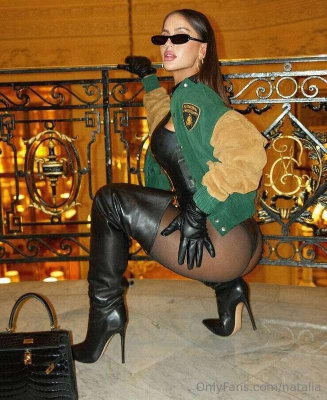 Honestly, just trying to class up the joint 😝😈