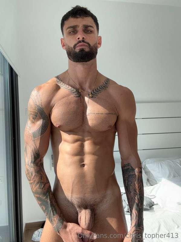 chris_topher413 main image