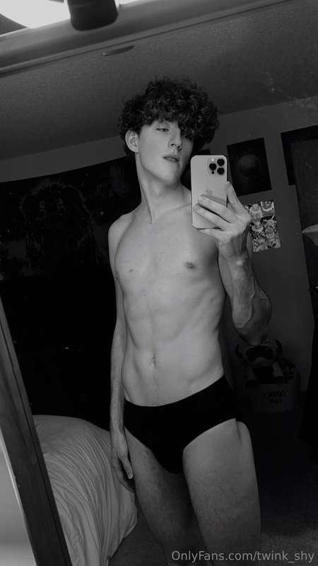 twink_shy image #5