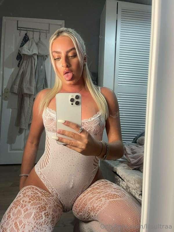 NEW solo content 10 min and 7 minutes video out now !! 😈💦