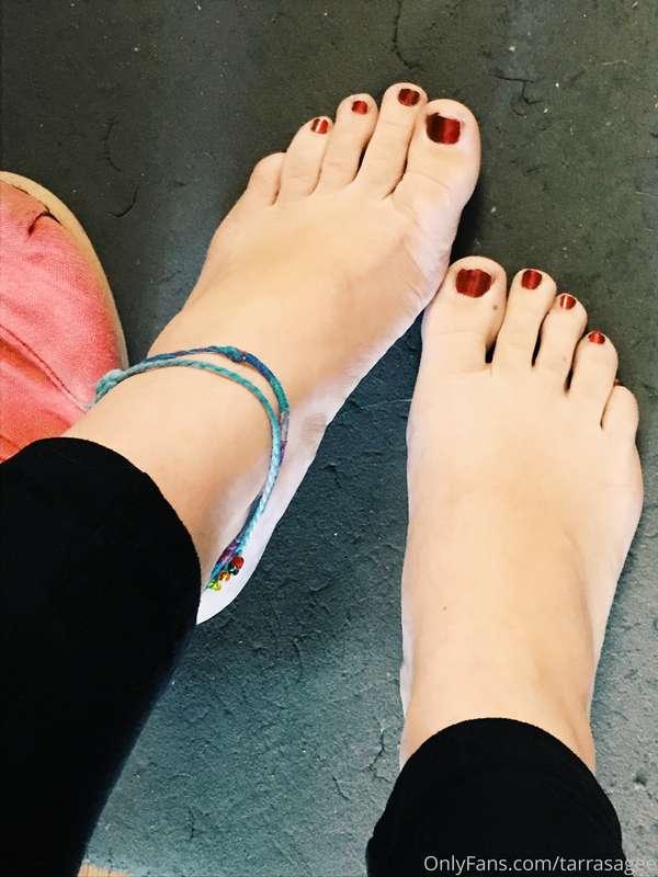 Thoughts on the red polish? I use this color on my fingers a..