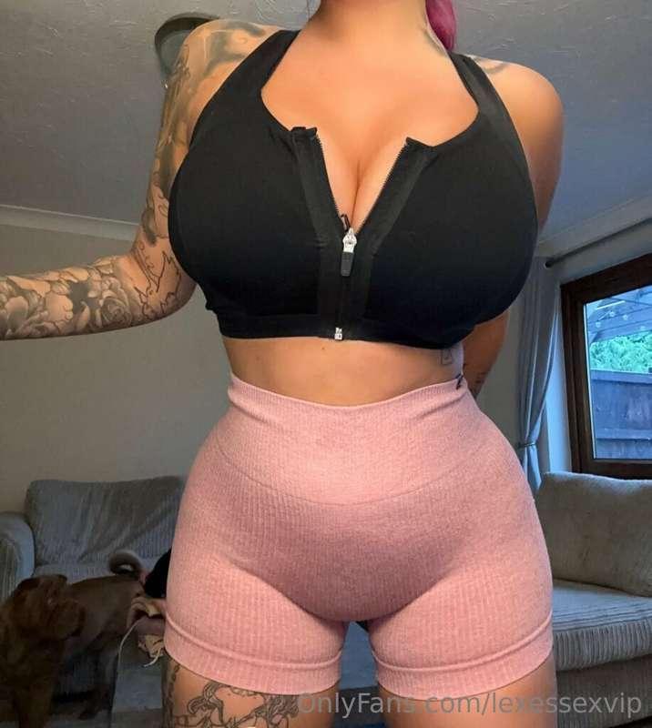Do you like a girl that works out? 💪🏽