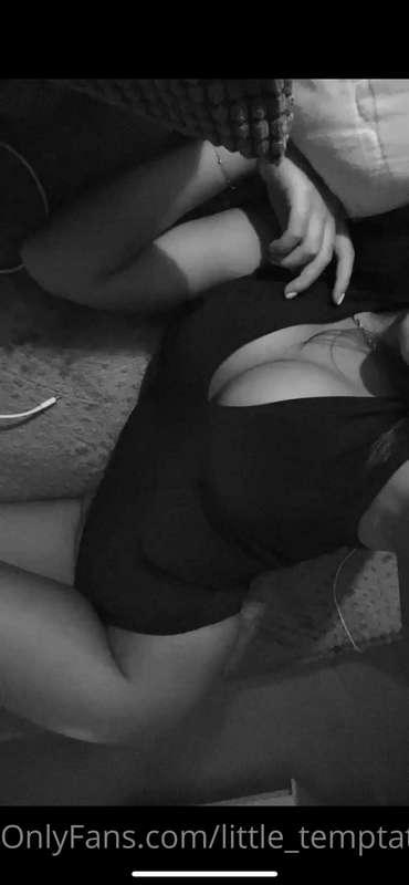 I'm back babies 😋😇 Back and horny af..