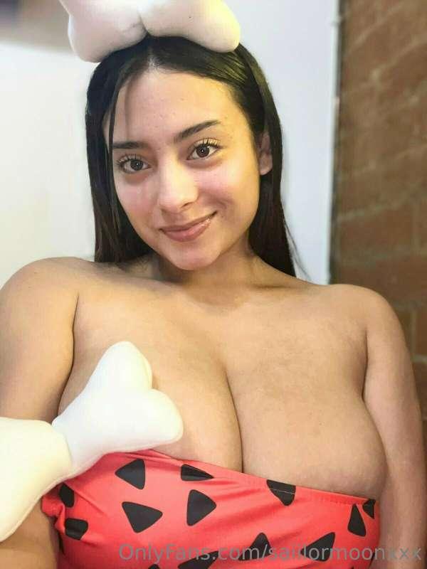 Me encantas mis tetas 😍
I love my boobs 😍