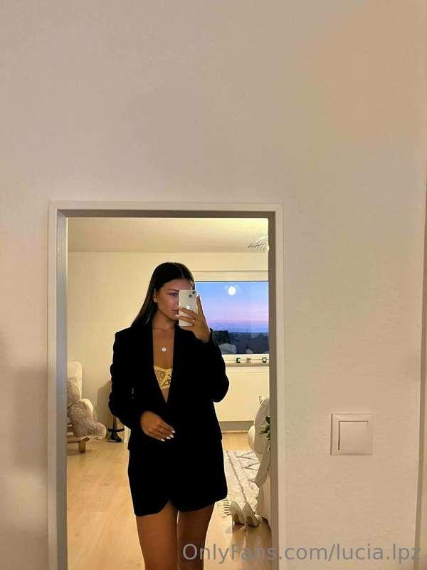 Business babe 😋