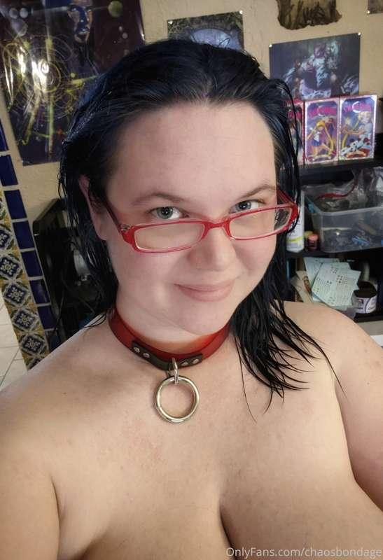 Just got out of the shower 🖤