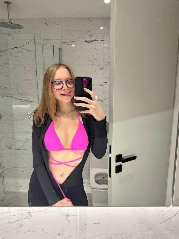 sweet_riley image #1