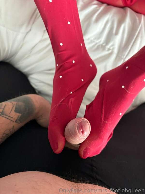 mrs_footjobqueen image #0