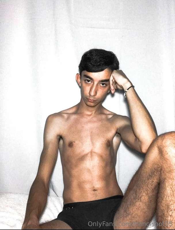 🚨FREE PAGE🚨My Argentinian friend @franchutwink has a very ho..