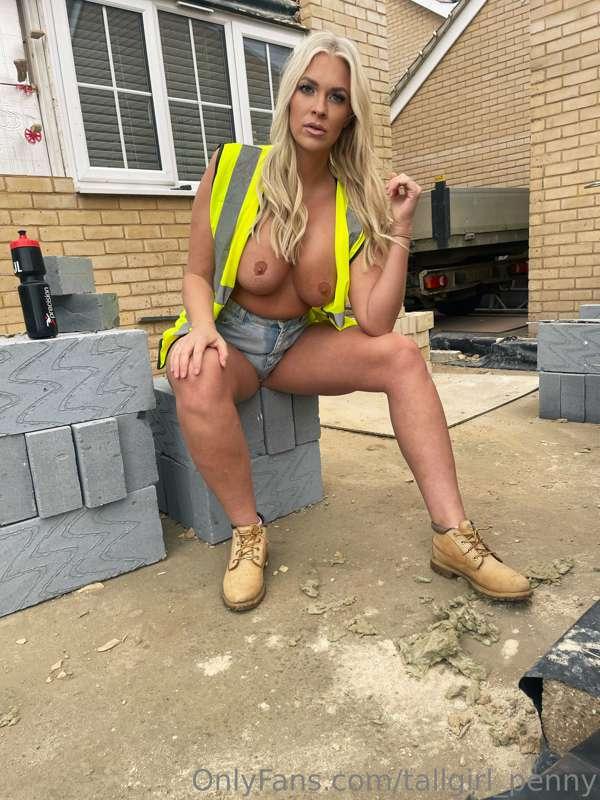 Want to work with me 🥵