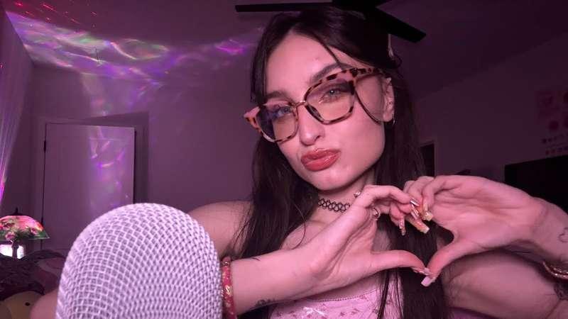 Patreon Exclusive: ASMR | Upclose Kisses, “You’re Loved” Affirmations, Mouth Sounds