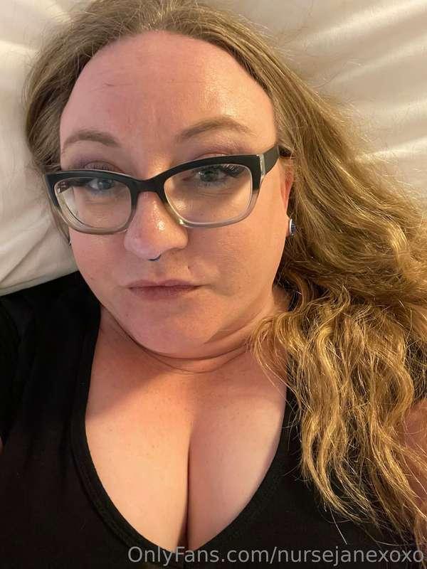Come and cuddle 😘 we might not get any sleep though! 😜 😈