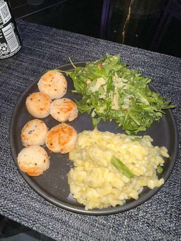 Finally made scallops…if you know you know…🤭