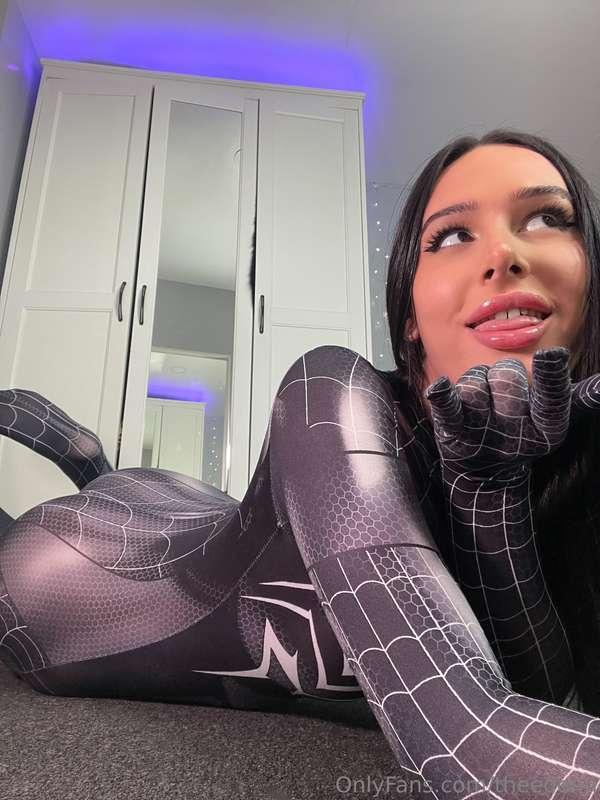 Shoot your web on me💦