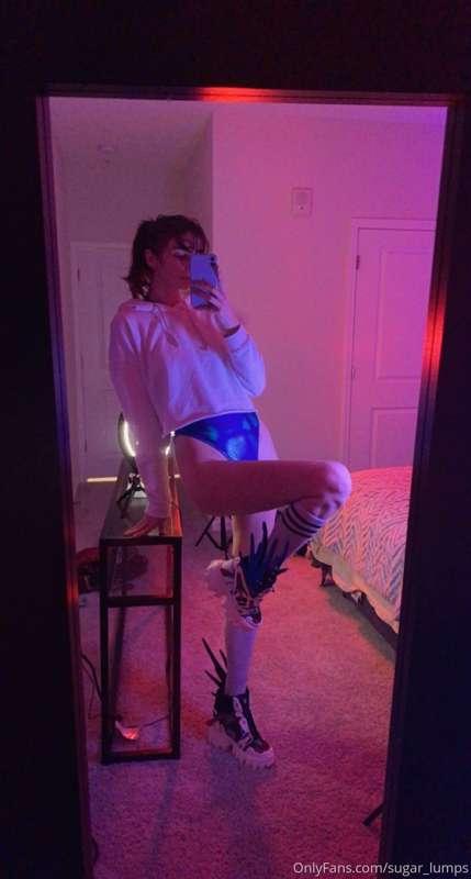 Gundam shoes stay on during sex!!👠💕 Lots of ass here folks!🍑..